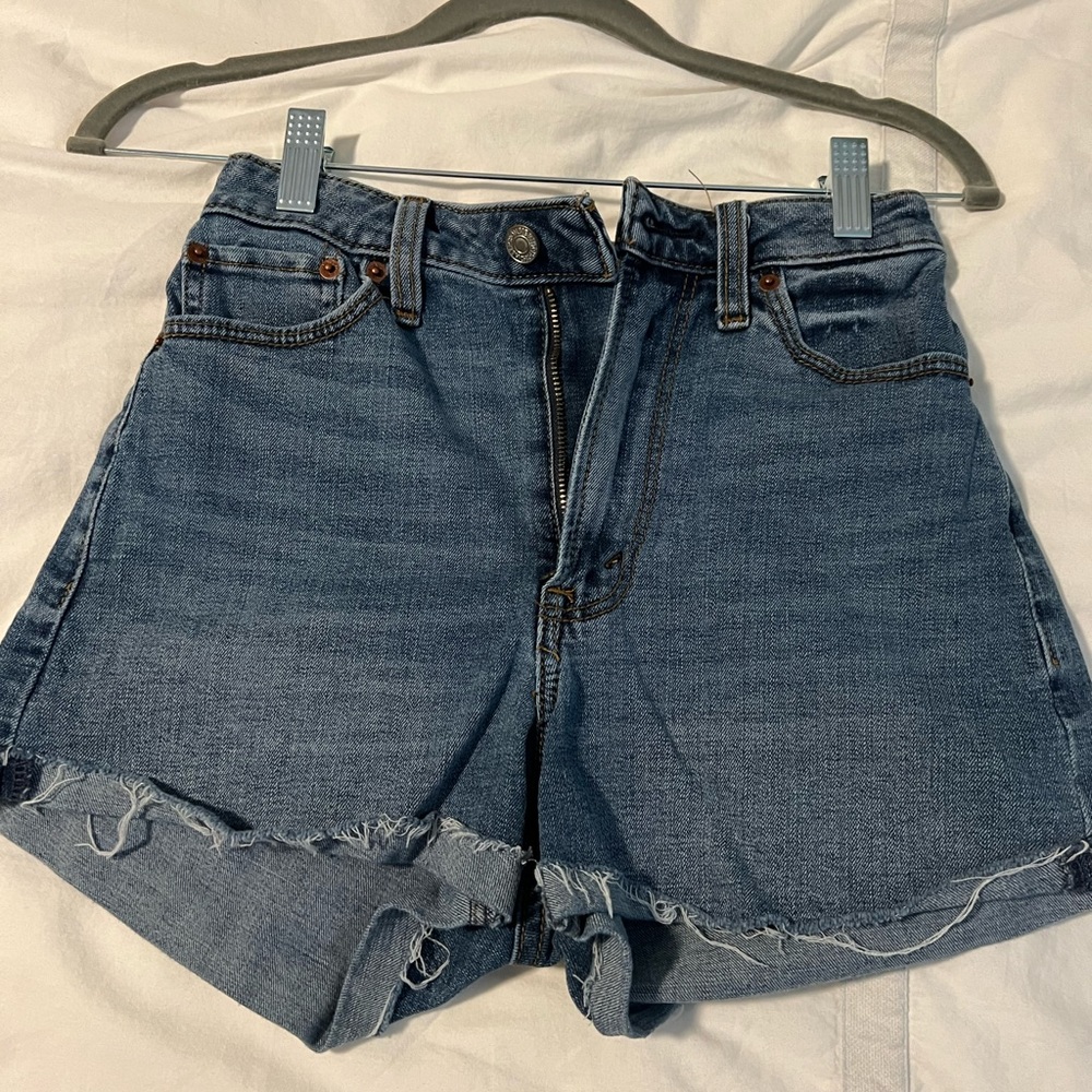 Abercrombie & Fitch Curve Love High Rise Shorts